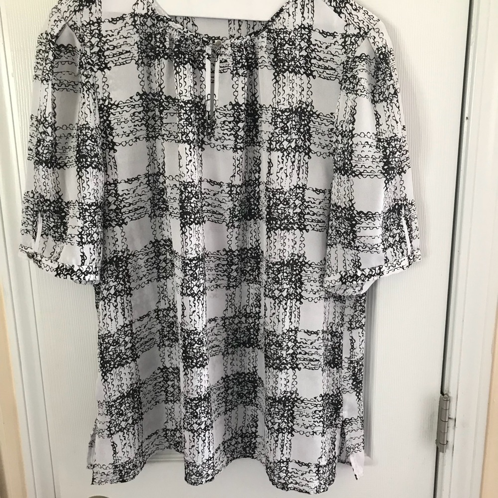 Light blouse for under blazers! Liz Claiborne
